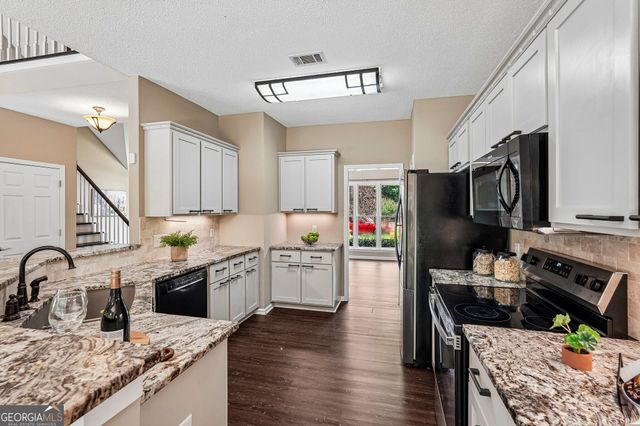 6395 Seymour Court NW, Acworth, GA 30101