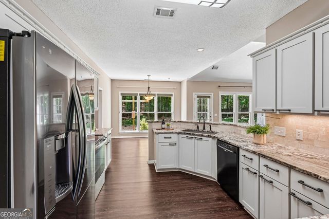 6395 Seymour Court NW, Acworth, GA 30101