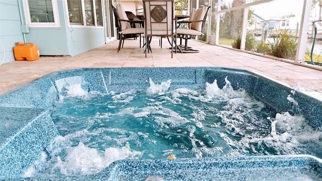 8521 42ND AVENUE N, St Petersburg, FL 33709