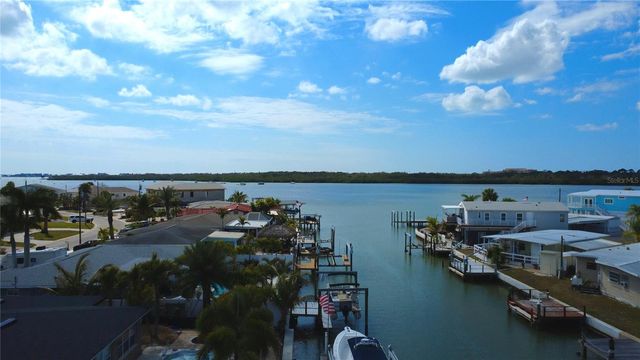 8521 42ND AVENUE N, St Petersburg, FL 33709
