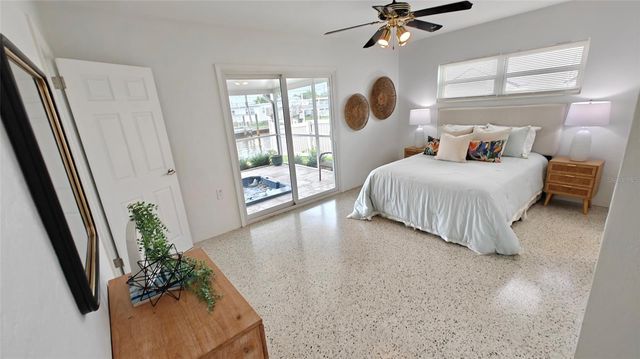 8521 42ND AVENUE N, St Petersburg, FL 33709