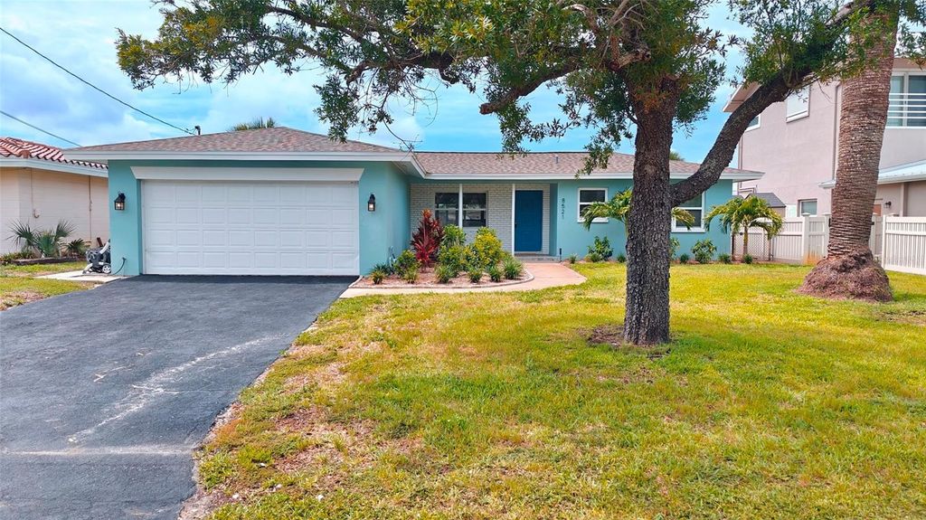 8521 42ND AVENUE N, St Petersburg, FL 33709