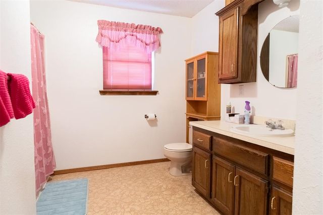 30716 E County Road 1650, Elmore City, OK 73433