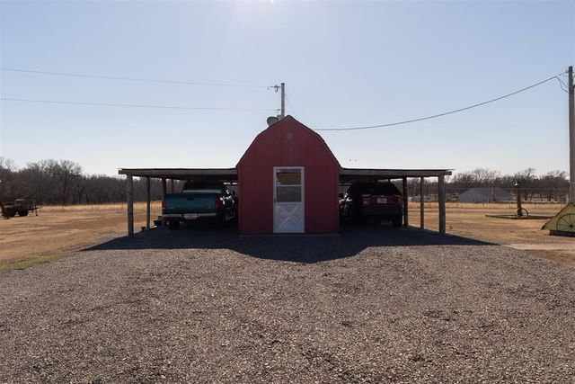 30716 E County Road 1650, Elmore City, OK 73433