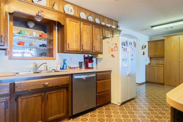 30716 E County Road 1650, Elmore City, OK 73433