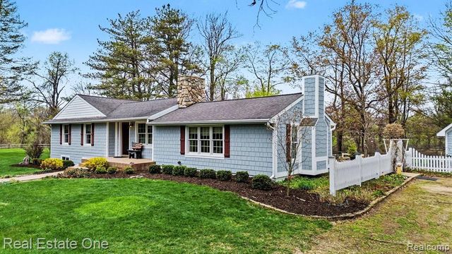 4203 Hough Road, Dryden, MI 48428