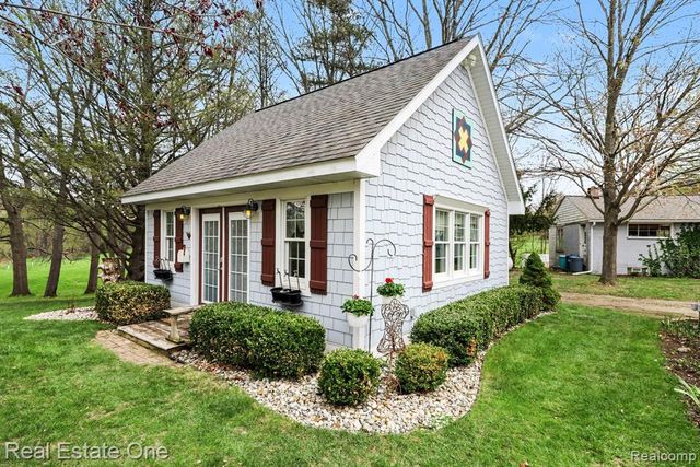 4203 Hough Road, Dryden, MI 48428