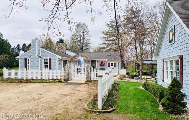 4203 Hough Road, Dryden, MI 48428