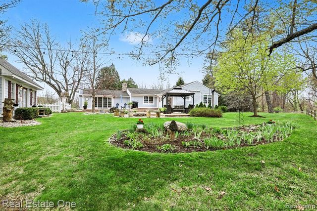 4203 Hough Road, Dryden, MI 48428