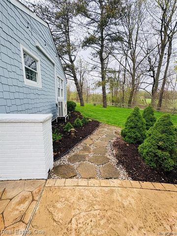 4203 Hough Road, Dryden, MI 48428