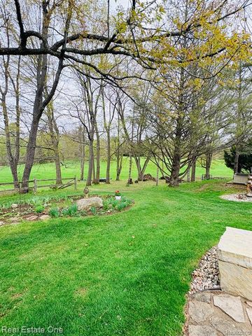 4203 Hough Road, Dryden, MI 48428