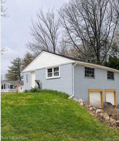 4203 Hough Road, Dryden, MI 48428