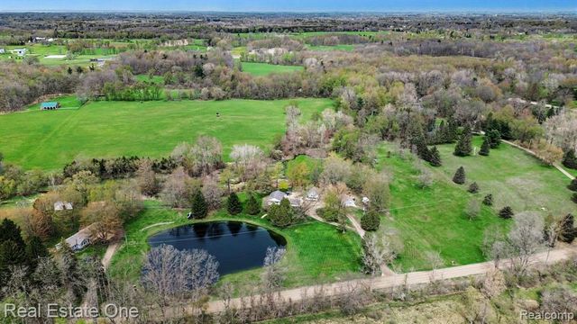 4203 Hough Road, Dryden, MI 48428