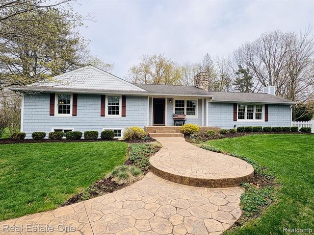 4203 Hough Road, Dryden, MI 48428