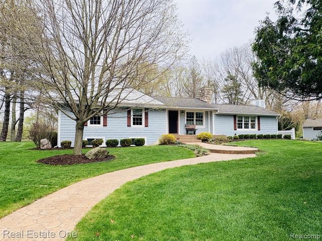4203 Hough Road, Dryden, MI 48428