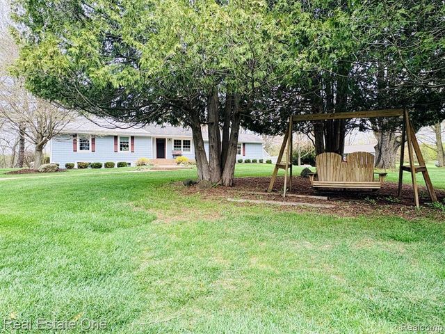 4203 Hough Road, Dryden, MI 48428