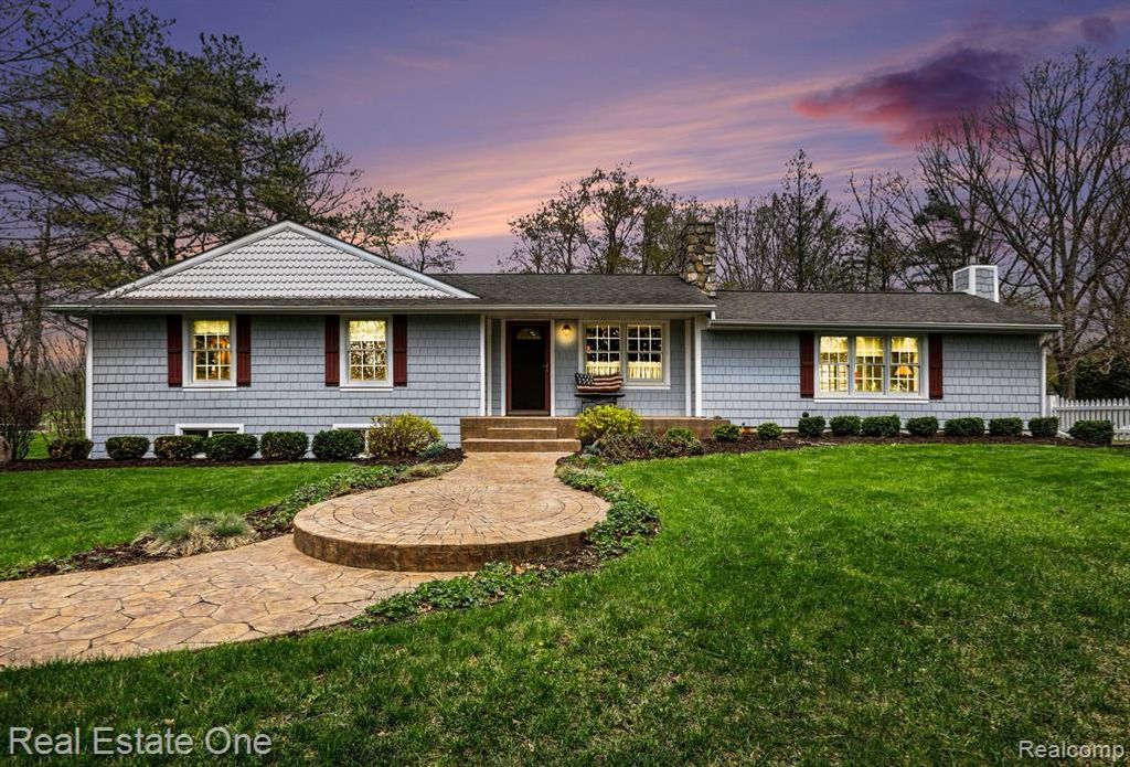 4203 Hough Road, Dryden, MI 48428
