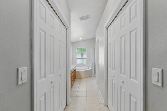19713 ELLENDALE DRIVE, Land O Lakes, FL 34638