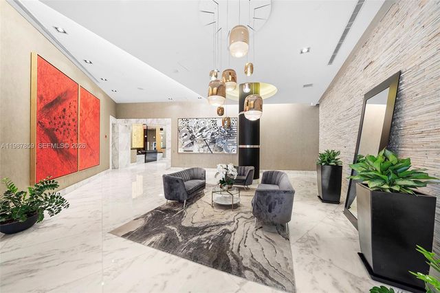 1250 S Miami Ave 1015, Miami, FL 33130