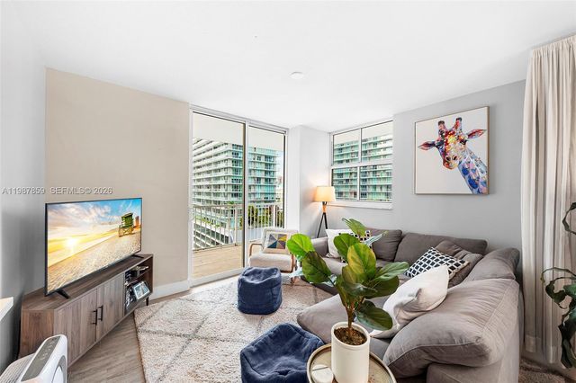 1250 S Miami Ave 1015, Miami, FL 33130