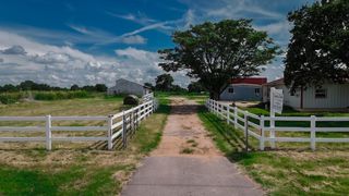 2447 39 Highway, Blanchard, OK 73010