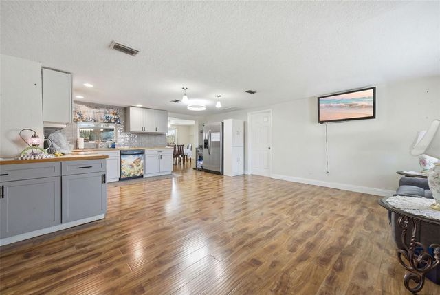 5347 FLORA AVENUE, Holiday, FL 34690