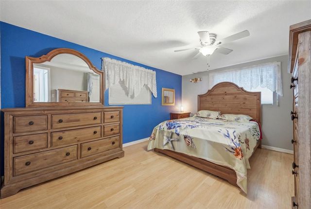 5347 FLORA AVENUE, Holiday, FL 34690