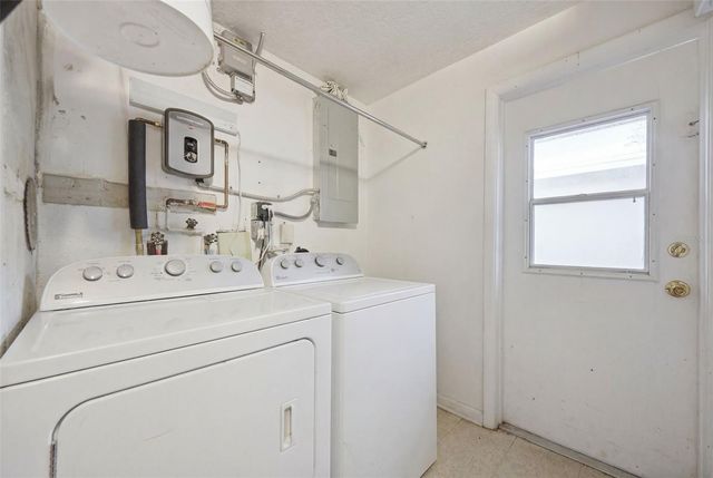 5347 FLORA AVENUE, Holiday, FL 34690