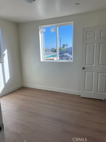 409 E 99th Street, Los Angeles, CA 90003