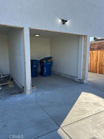 409 E 99th Street, Los Angeles, CA 90003