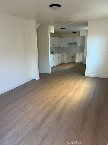 409 E 99th Street, Los Angeles, CA 90003