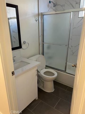 409 E 99th Street, Los Angeles, CA 90003