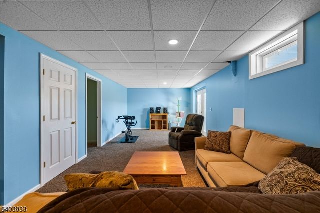 21 Mountaintop Rd, Montague Twp., NJ 07827