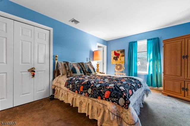 21 Mountaintop Rd, Montague Twp., NJ 07827