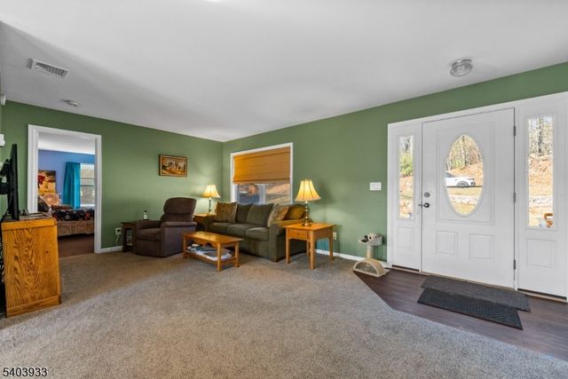 21 Mountaintop Rd, Montague Twp., NJ 07827