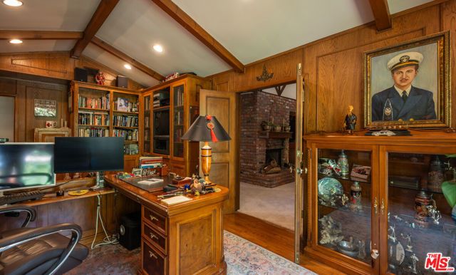 9415 Cherokee Lane, Beverly Hills, CA 90210