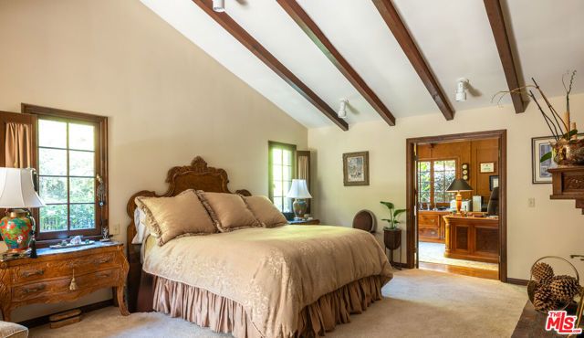 9415 Cherokee Lane, Beverly Hills, CA 90210