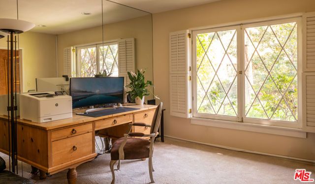 9415 Cherokee Lane, Beverly Hills, CA 90210