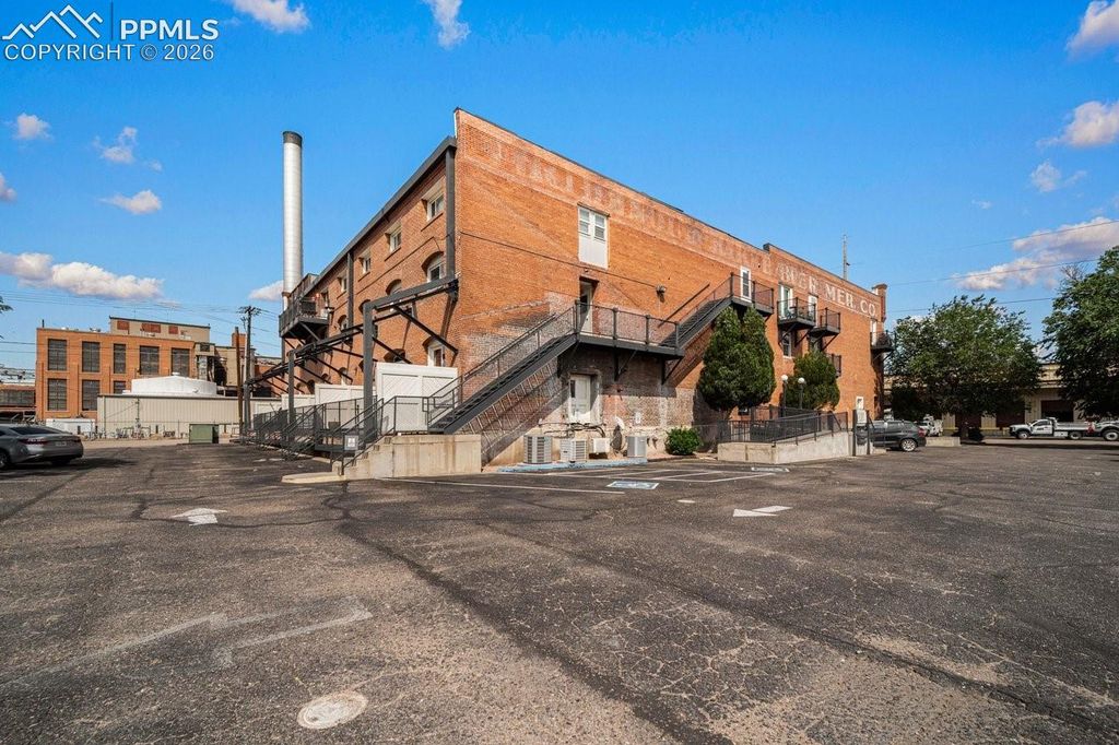201 Lamkin Street 204, Pueblo, CO 81003 — exterior