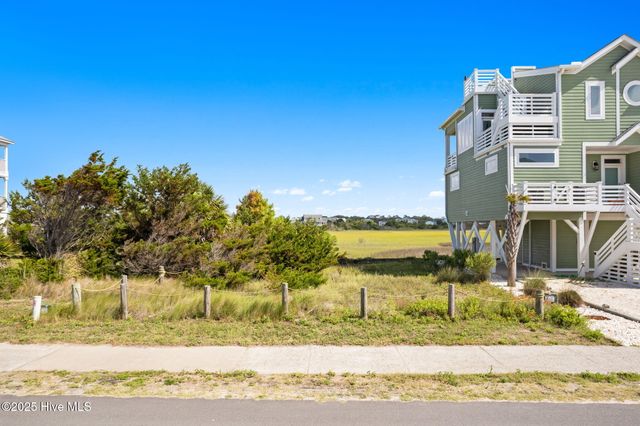 862 Ocean Boulevard W, Supply, NC 28462