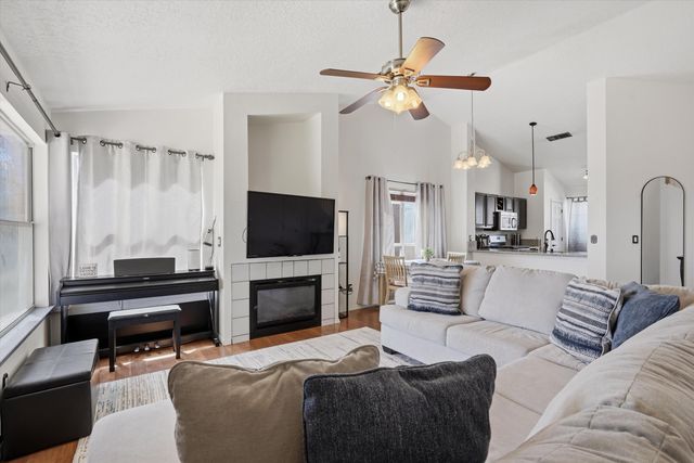 2300 Sunstone Drive NW, Albuquerque, NM 87120