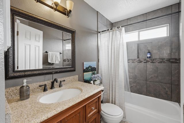 2300 Sunstone Drive NW, Albuquerque, NM 87120