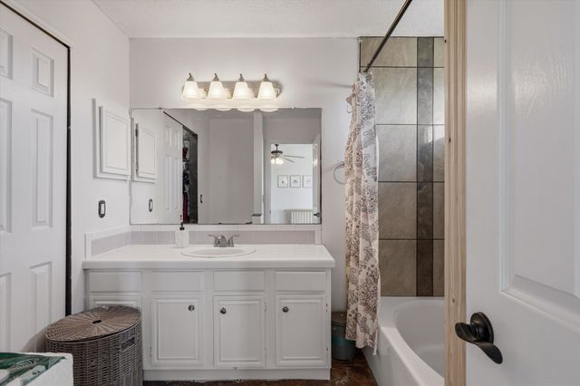 2300 Sunstone Drive NW, Albuquerque, NM 87120