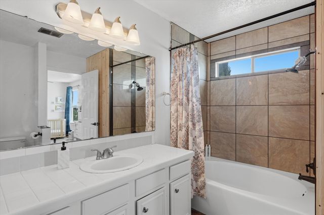 2300 Sunstone Drive NW, Albuquerque, NM 87120