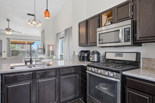 2300 Sunstone Drive NW, Albuquerque, NM 87120