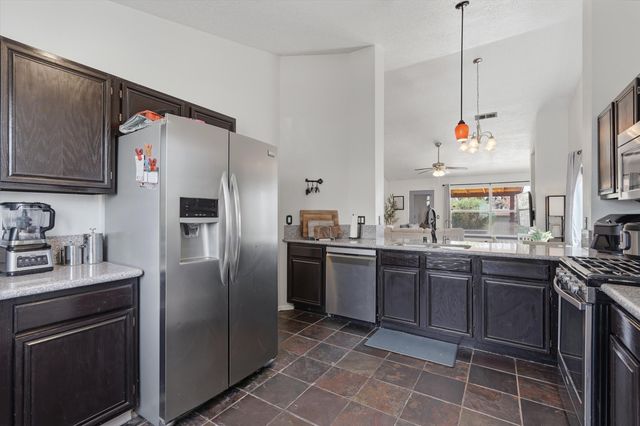 2300 Sunstone Drive NW, Albuquerque, NM 87120