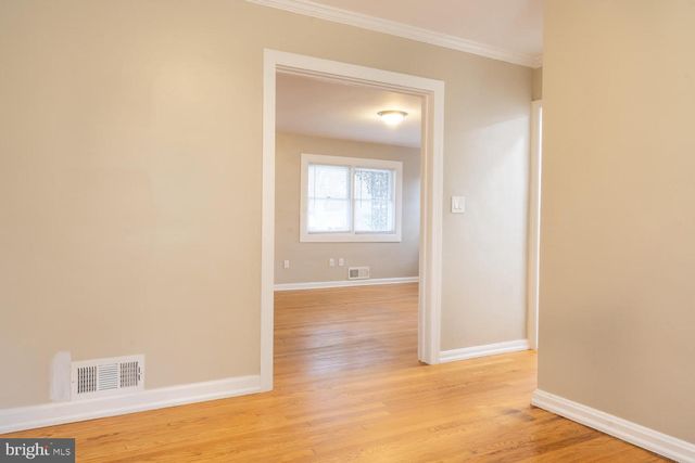 3903 FAIRVIEW DR, Fairfax, VA 22030