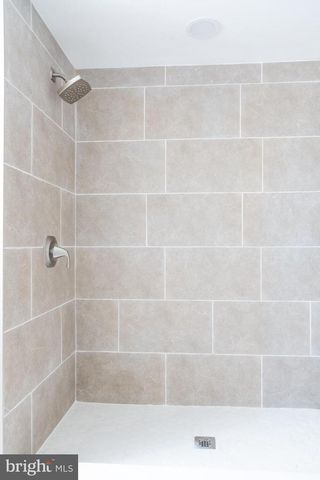 3903 FAIRVIEW DR, Fairfax, VA 22030