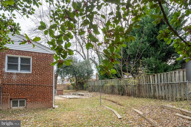 3903 FAIRVIEW DR, Fairfax, VA 22030