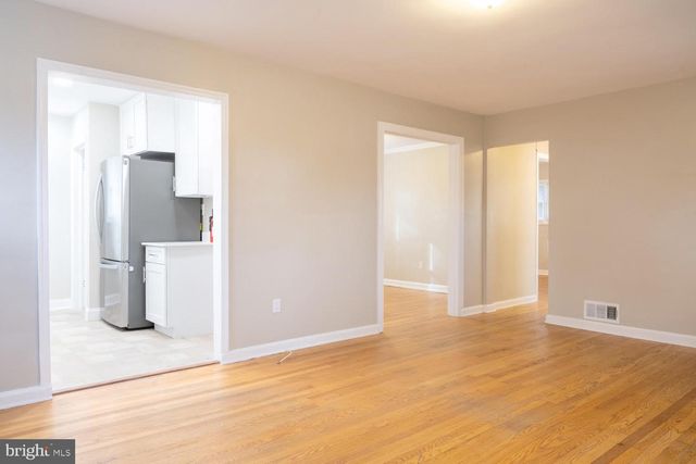 3903 FAIRVIEW DR, Fairfax, VA 22030